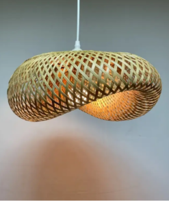 Bambus lampe og skjermer